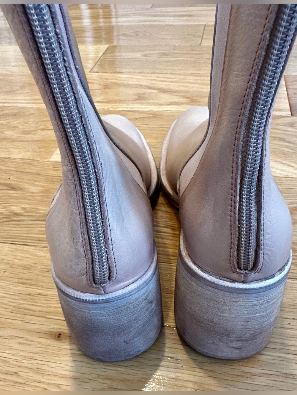 Free People Blush Leather Chelsea Boots | Never Worn | EU 39 - Picture 9 of 11